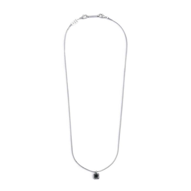 Collana con zircone nero quadrato